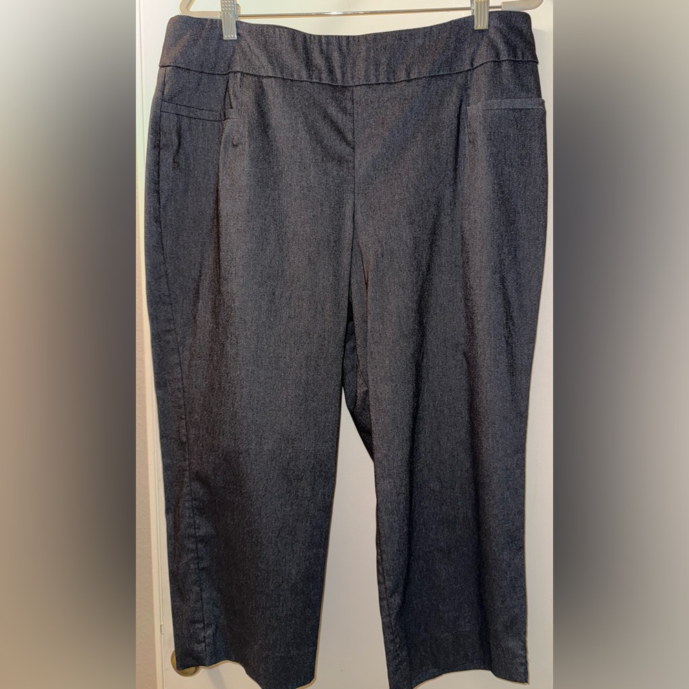 Cato Charcoal Gray Cropped Pants 18W